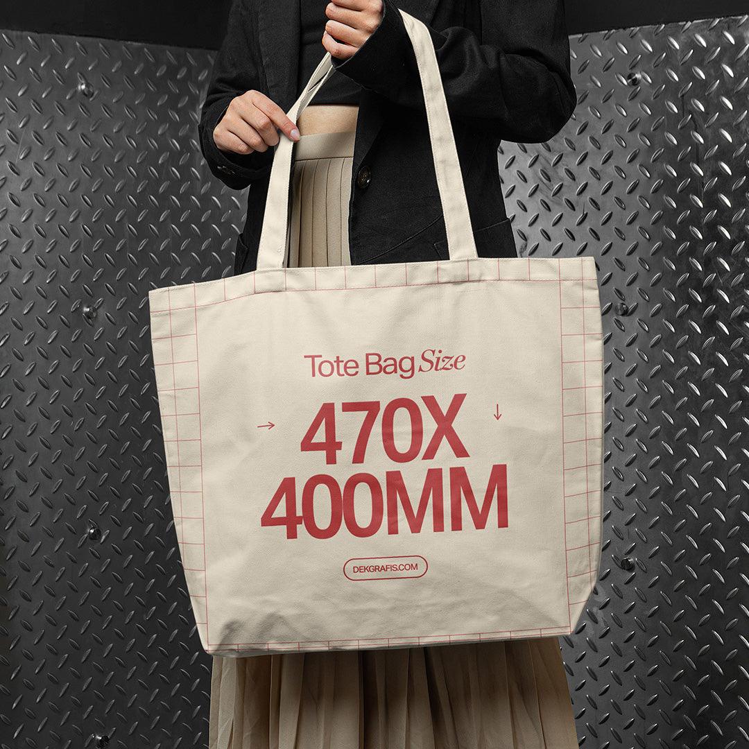 Free Woman Tote Bag Mockup L CRB 2024 03
