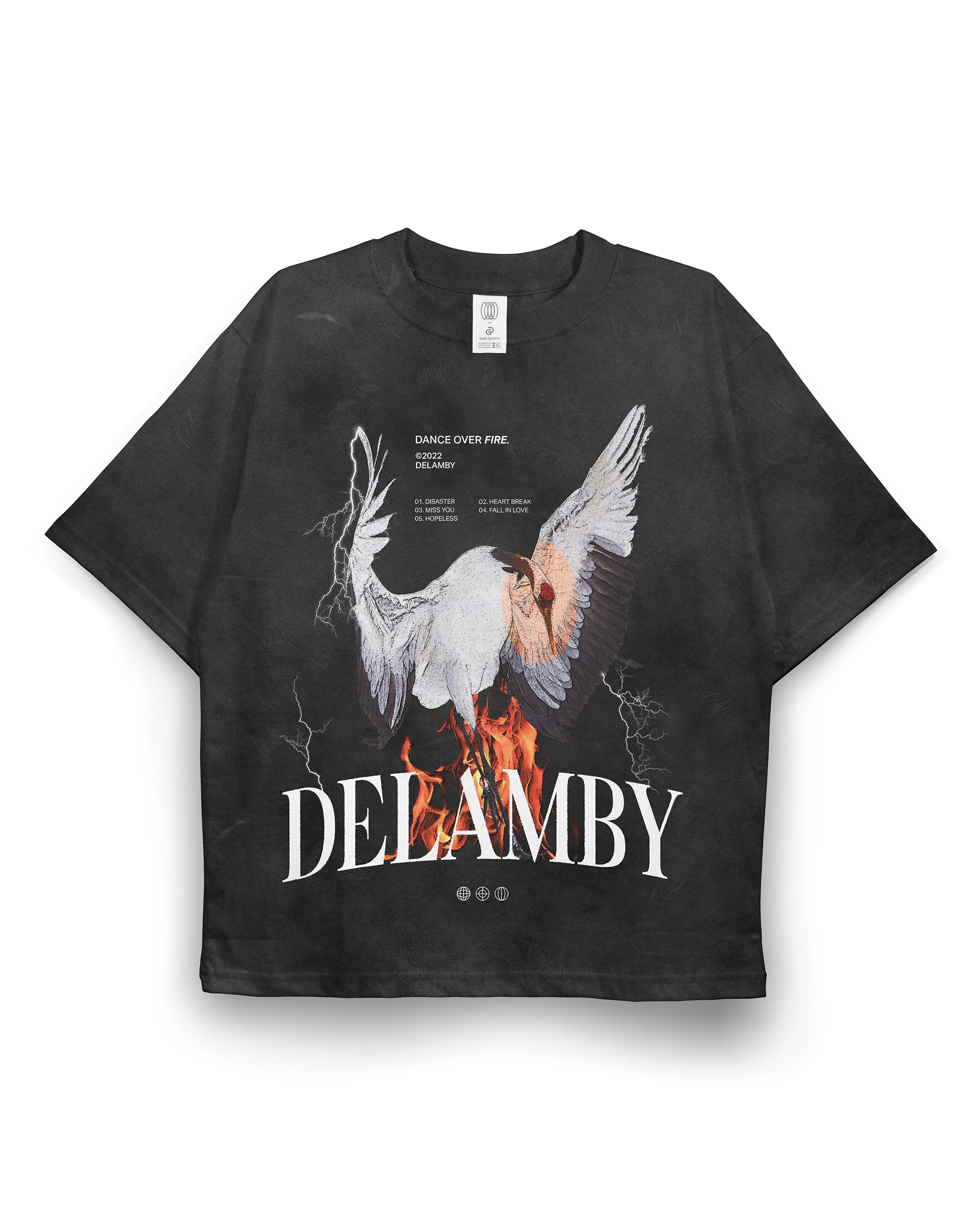 7 Realistic Oversize T-Shirt Mockups 2022