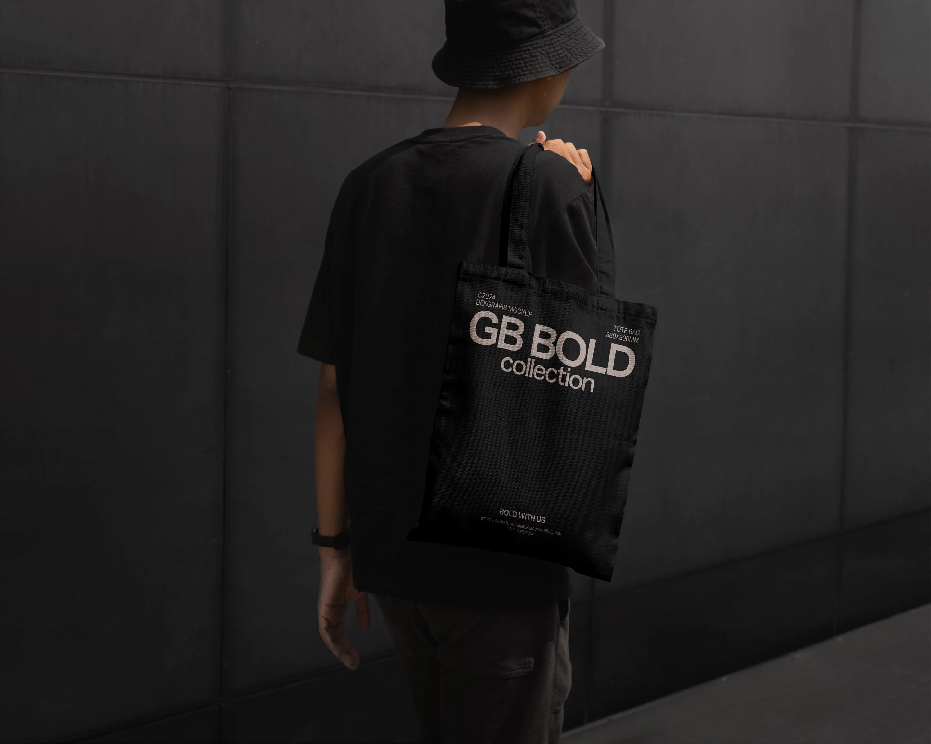 GBB Tote Bag Mockup 07