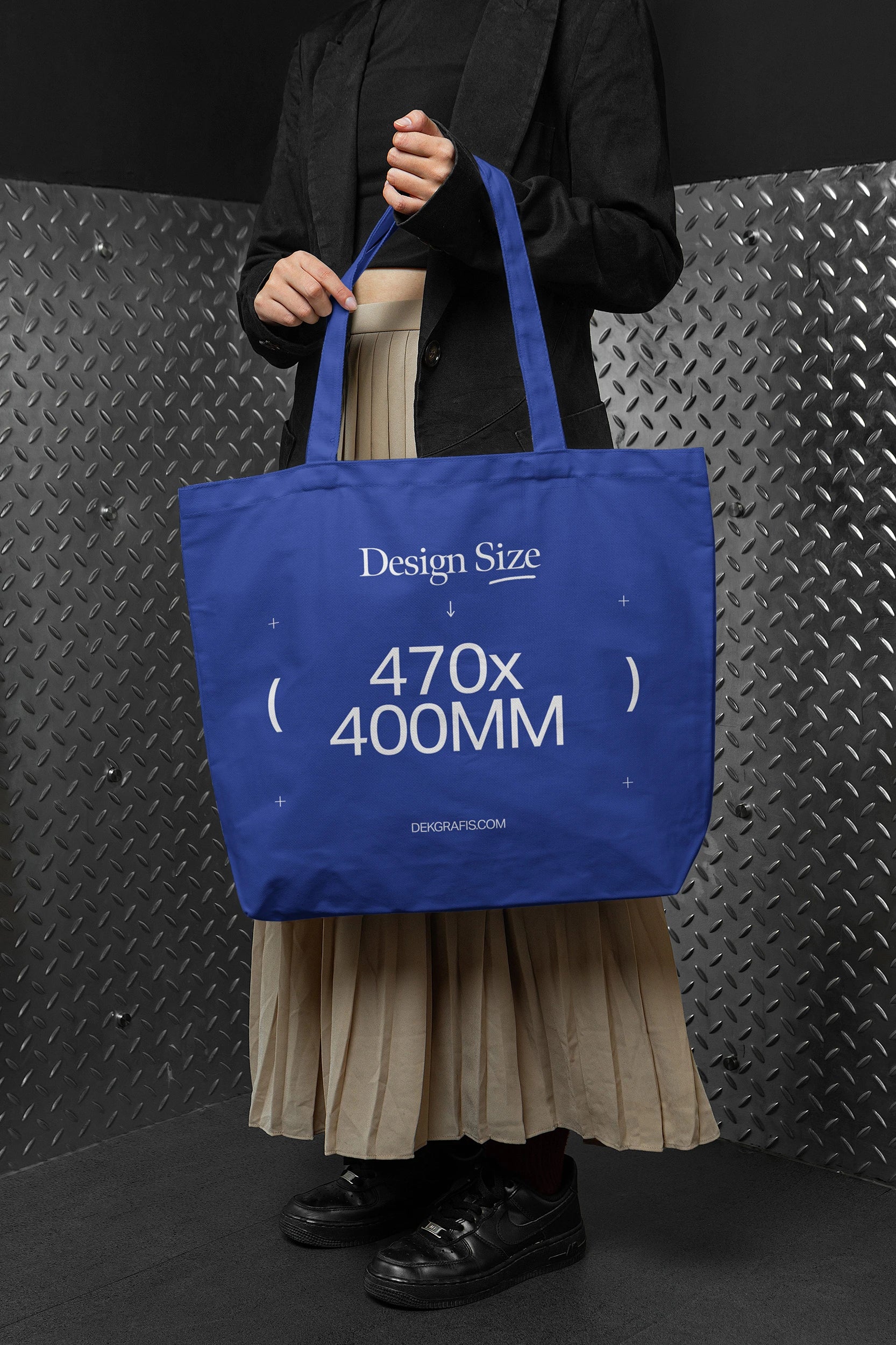 11 Woman Tote Bag Mockups L CRB 2024